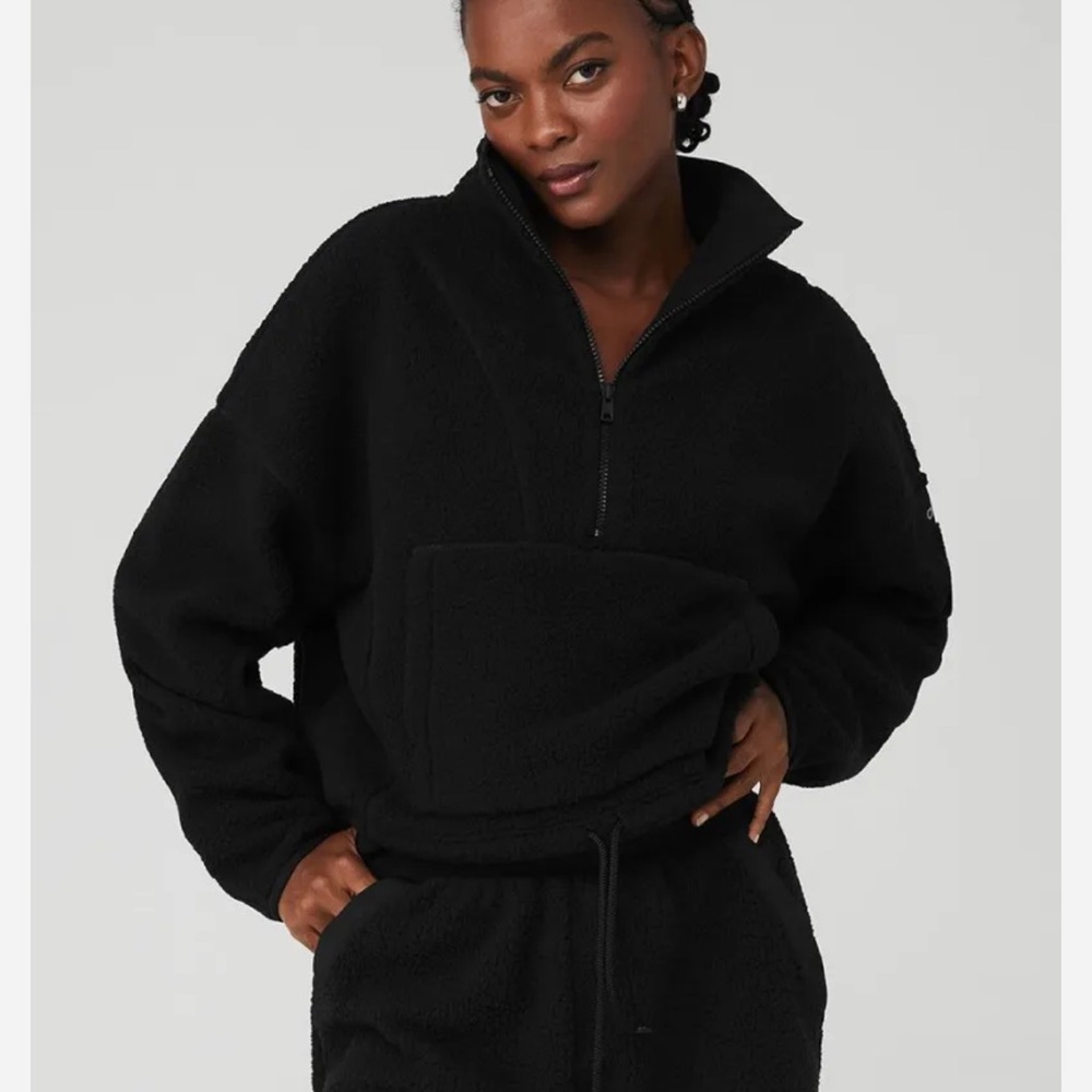 ALO Yoga Micro Sherpa Fleece Half Zip Sweatshirt Cozy Cabin Sz Sm Black EUC - Picture 2 of 8